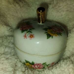Vintage Round Apple Trinket Dish w/ Lid / Made in China Retro